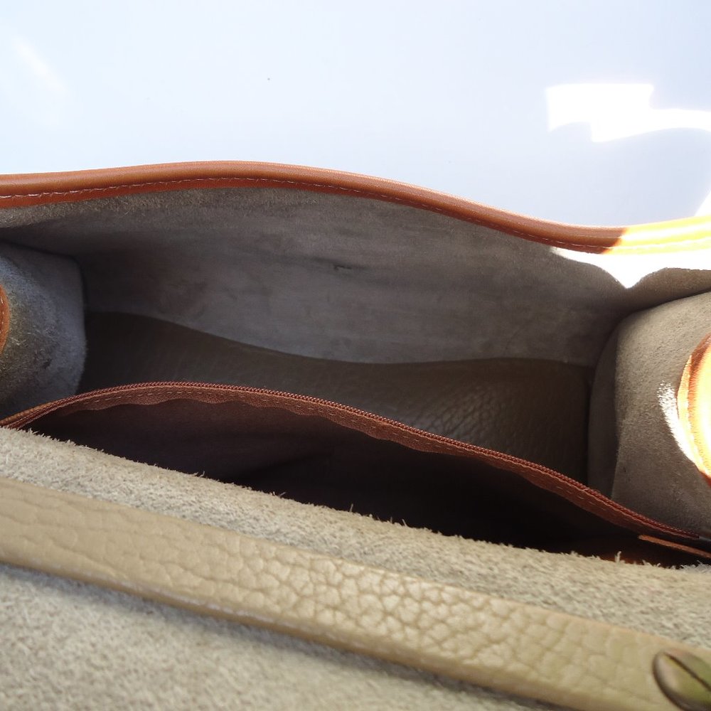 Vintage Dooney & Bourke leather handbag. - Picture 13 of 16